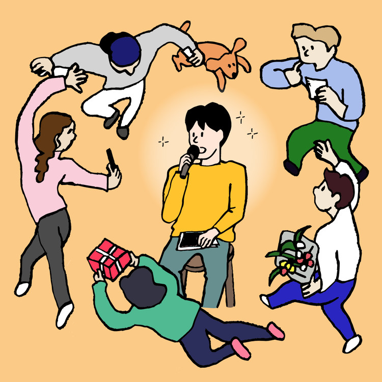 마이크를 들고 이야기하는 사람 주위로 선물과 꽃을 든 사람들이 모여드는 일러스트 — 매력적으로 말하기 기술 과정